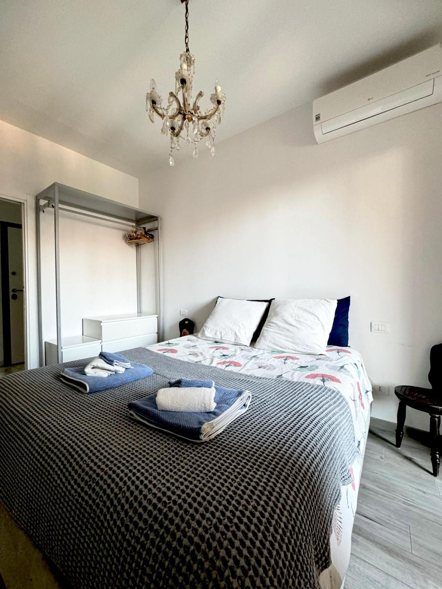 Home Stay And Relax In Milano Eksteriør billede
