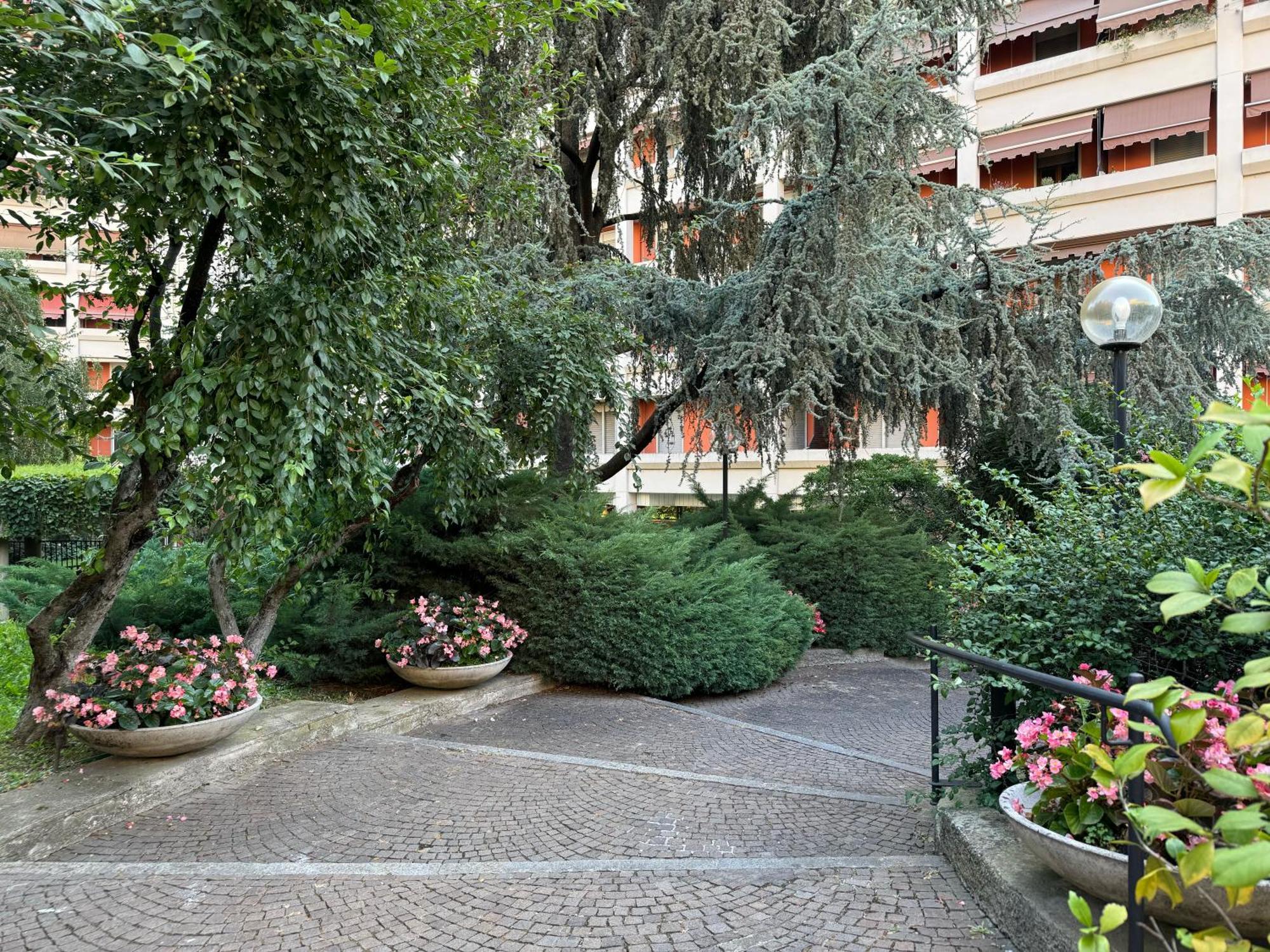 Home Stay And Relax In Milano Eksteriør billede
