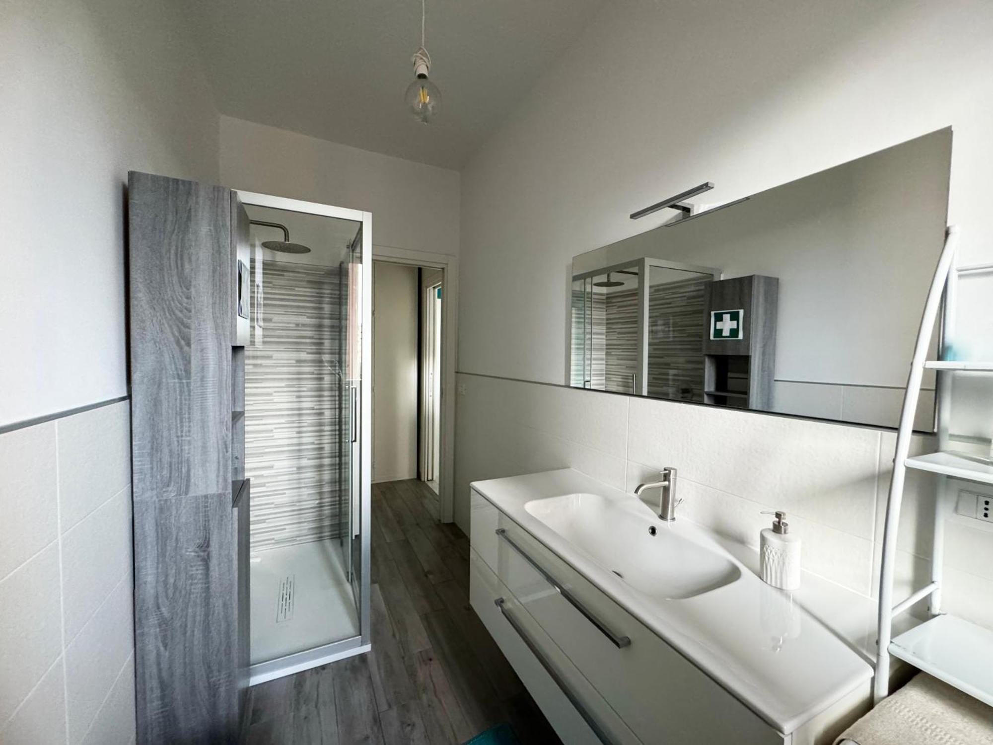 Home Stay And Relax In Milano Eksteriør billede